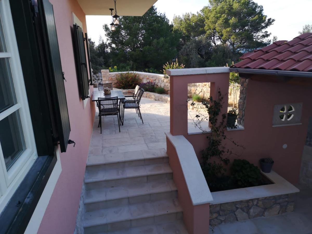 Lovro Luxury Apartment With Jacuzzi And Terrace Sea View Sali  Kültér fotó