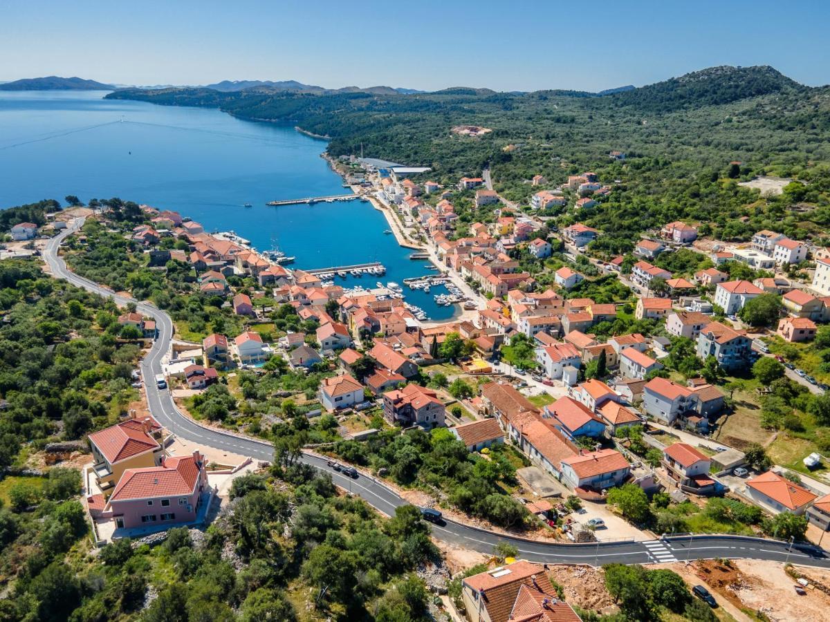 Lovro Luxury Apartment With Jacuzzi And Terrace Sea View Sali  Kültér fotó