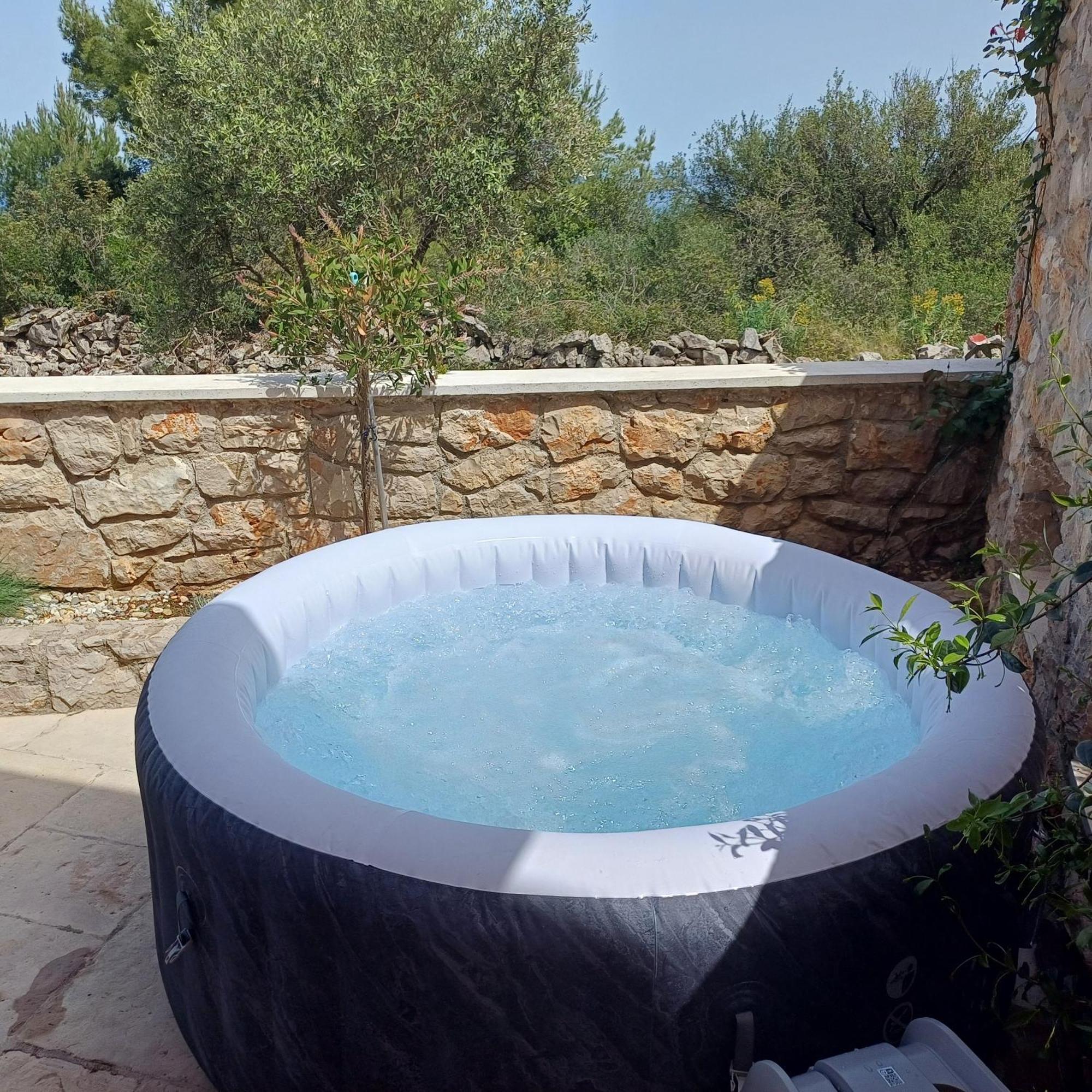 Lovro Luxury Apartment With Jacuzzi And Terrace Sea View Sali  Kültér fotó